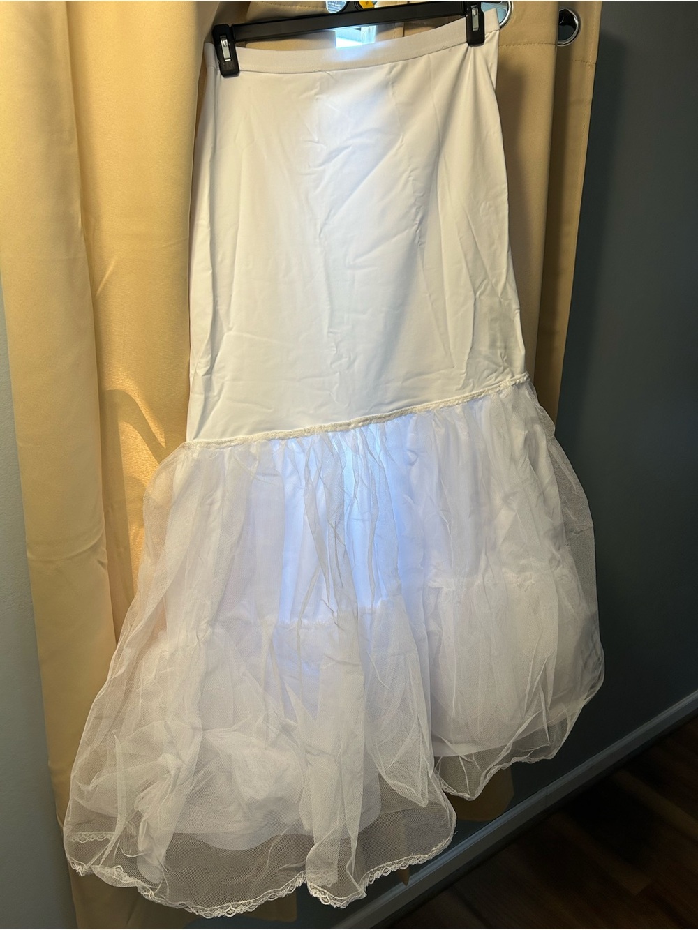 White A Line slip